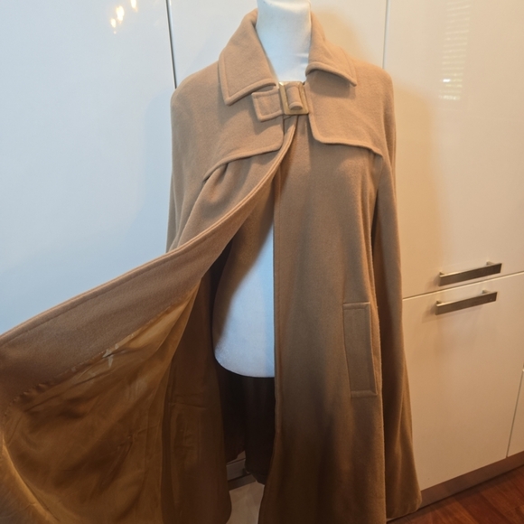 Twelfth Street Wool Cape Arm Holes Collared Mid Length Tan Brown Size Small USA - Picture 8 of 14